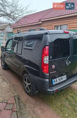 Минивэн Fiat Doblo 2010 в 
