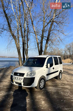 Минивэн Fiat Doblo 2006 в Днепре