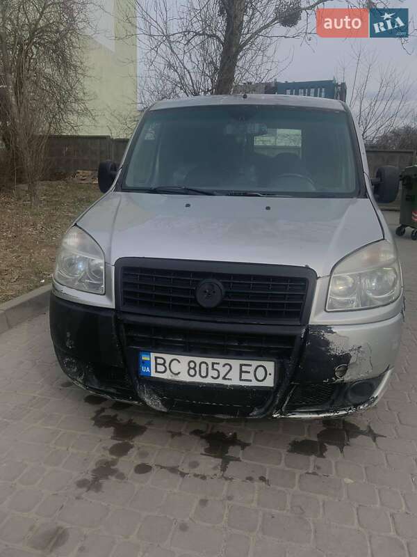 Вантажний фургон Fiat Doblo 2006 в Львові