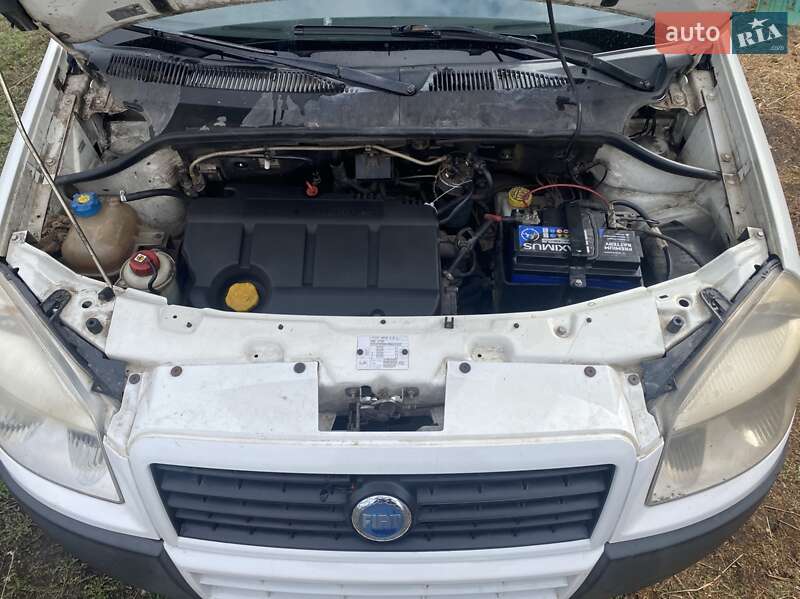 Минивэн Fiat Doblo 2007 в Тростянце