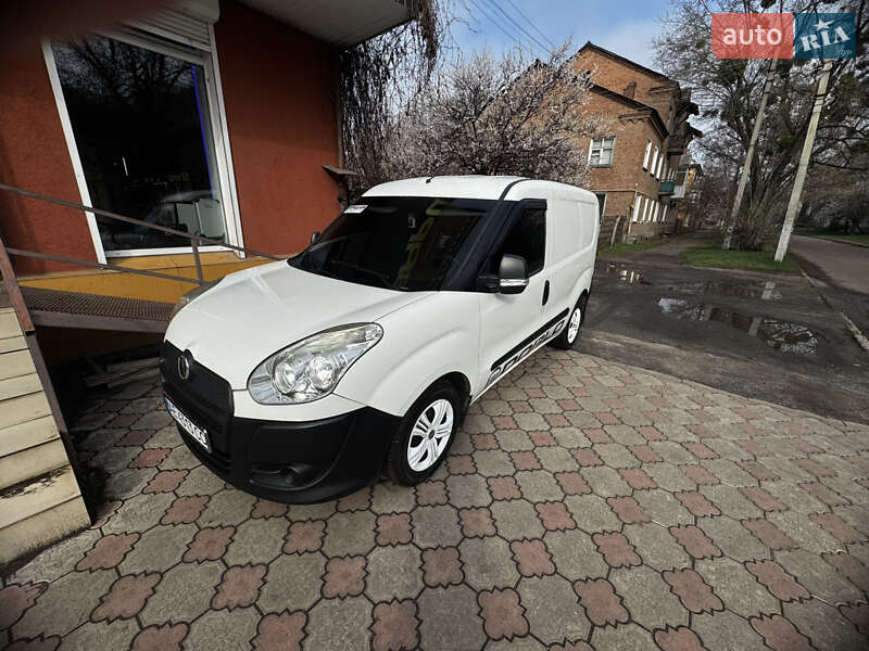 Fiat Doblo 2013