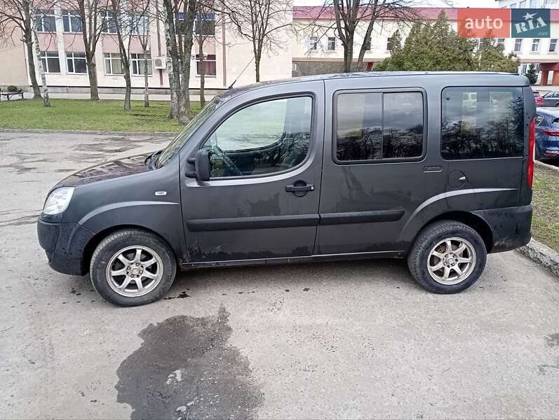 Минивэн Fiat Doblo 2012 в Харькове