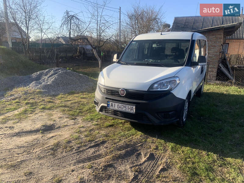 Мінівен Fiat Doblo 2017 в 