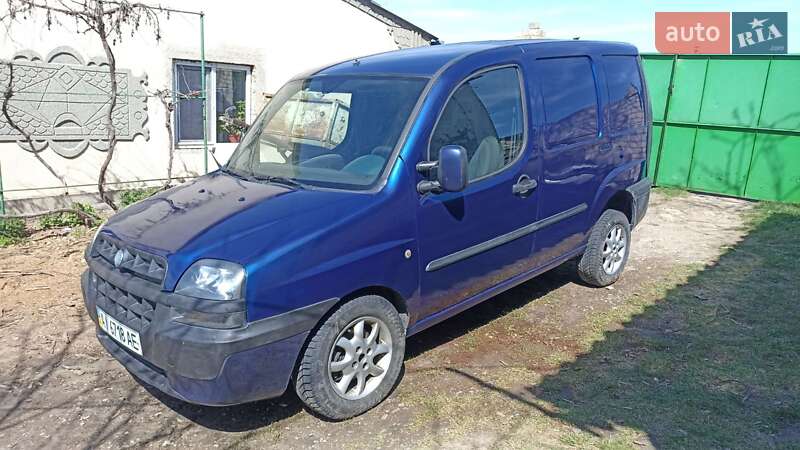 Вантажний фургон Fiat Doblo 2003 в 