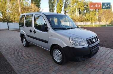 Мінівен Fiat Doblo 2011 в 