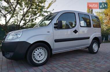 Мінівен Fiat Doblo 2011 в 