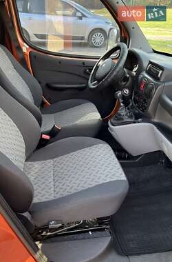 Вантажний фургон Fiat Doblo 2006 в 