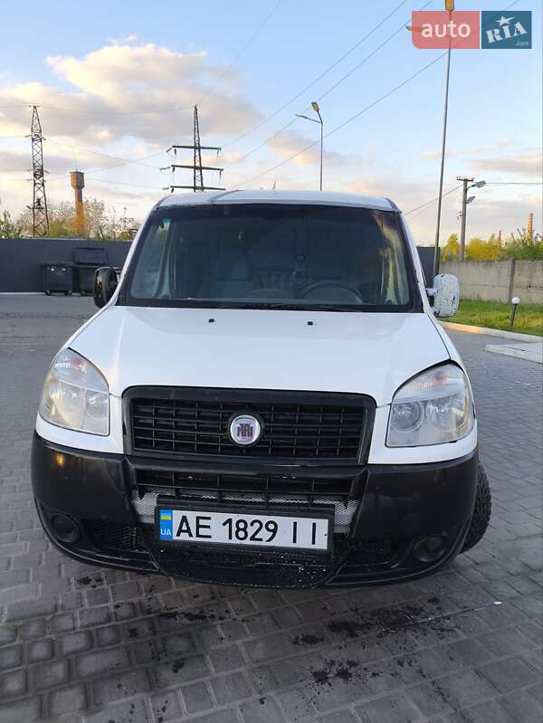 Вантажний фургон Fiat Doblo 2008 в 