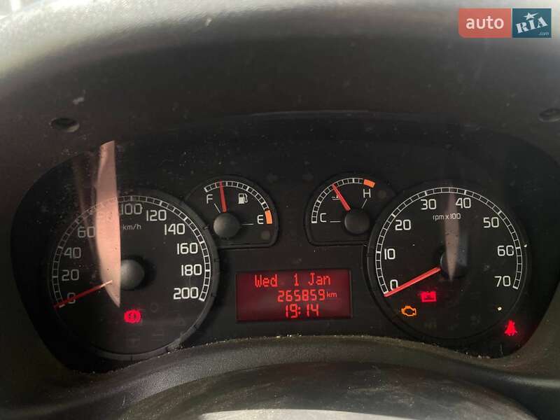 Минивэн Fiat Doblo 2006 в Киеве