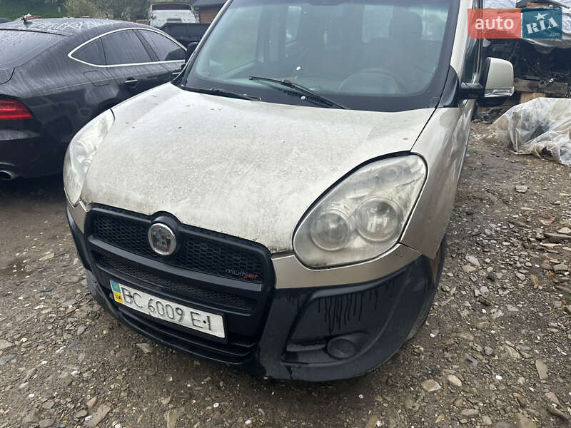 Мінівен Fiat Doblo 2010 в Делятині