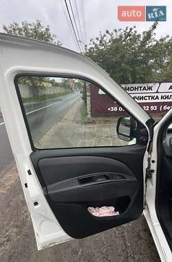 Вантажний фургон Fiat Doblo 2012 в 