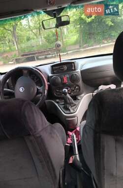 Минивэн Fiat Doblo 2005 в 