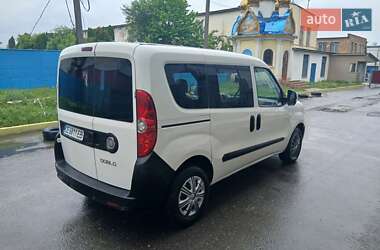 Вантажопасажирський фургон Fiat Doblo 2011 в 