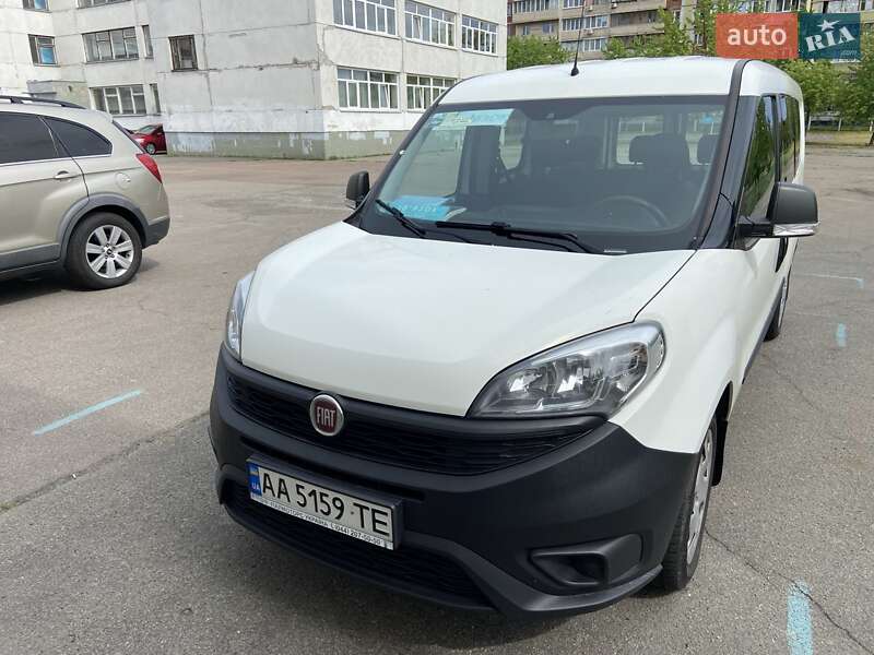 Мінівен Fiat Doblo 2017 в Києві
