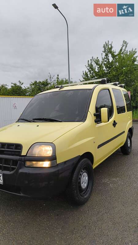 Мінівен Fiat Doblo 2005 в 
