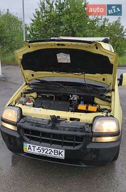 Мінівен Fiat Doblo 2005 в 