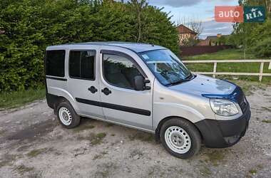 Минивэн Fiat Doblo 2013 в Киеве