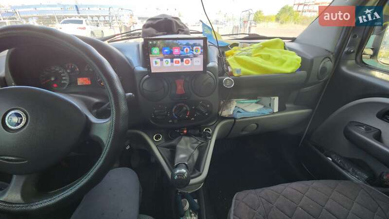 Вантажний фургон Fiat Doblo 2006 в Києві