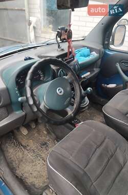 Мінівен Fiat Doblo 2004 в 
