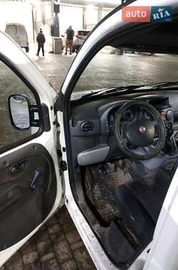 Грузовой фургон Fiat Doblo 2011 в 