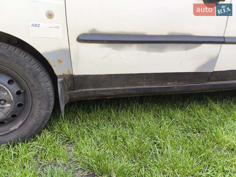 Минивэн Fiat Doblo 2005 в Чернигове
