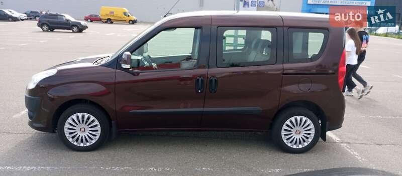Минивэн Fiat Doblo 2013 в Киеве