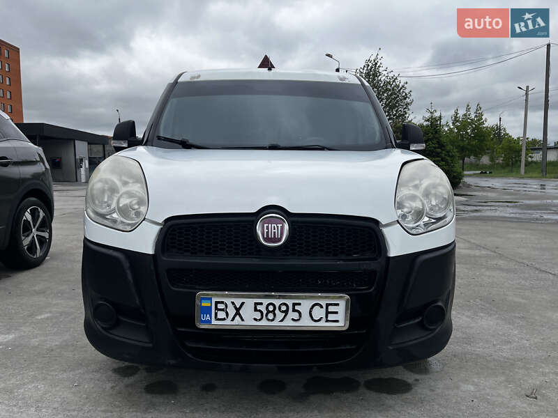 Грузопассажирский фургон Fiat Doblo 2012 в Нетешине