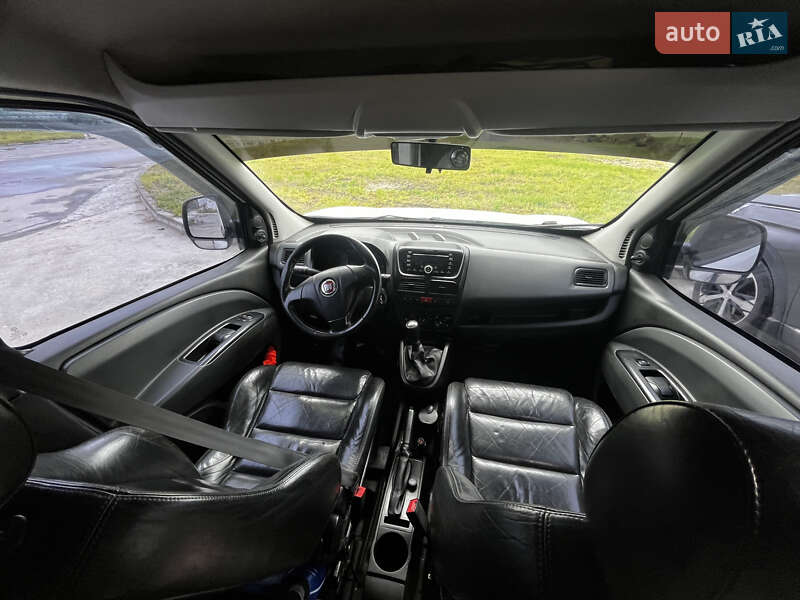 Грузопассажирский фургон Fiat Doblo 2012 в Нетешине