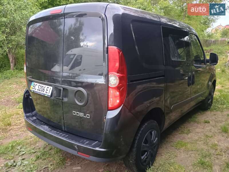 Грузовой фургон Fiat Doblo 2013 в Дрогобыче