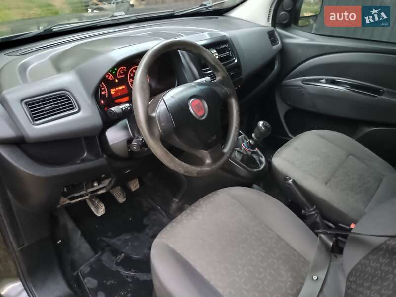 Грузовой фургон Fiat Doblo 2013 в Дрогобыче