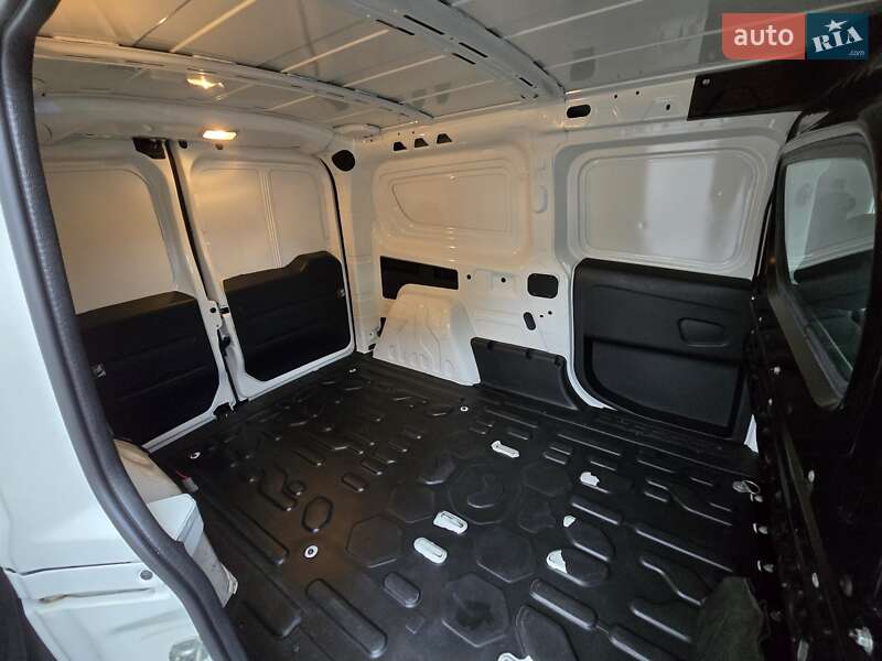 Грузовой фургон Fiat Doblo 2021 в Киеве