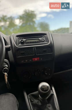 Минивэн Fiat Doblo 2010 в 