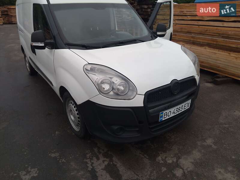 Грузовой фургон Fiat Doblo 2011 в 