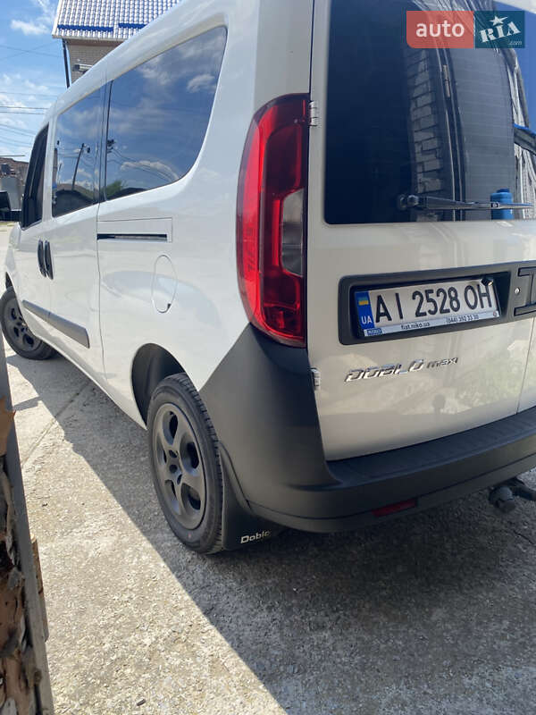 Мінівен Fiat Doblo 2020 в Святопетрівське