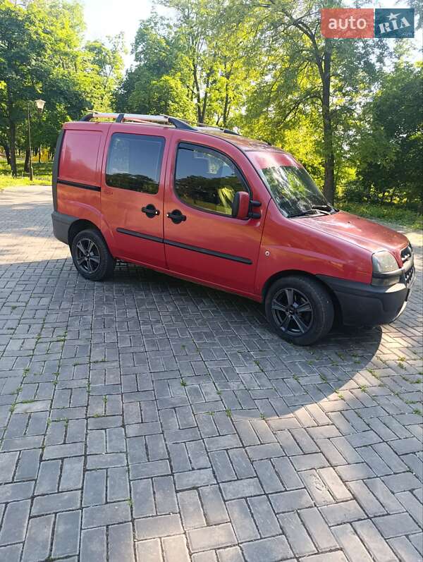 Минивэн Fiat Doblo 2003 в Краматорске