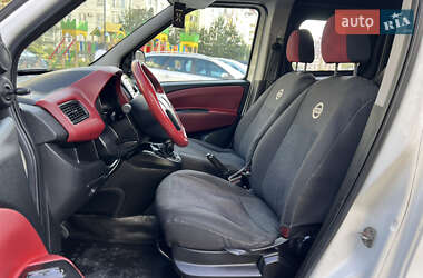 Мінівен Fiat Doblo 2011 в 