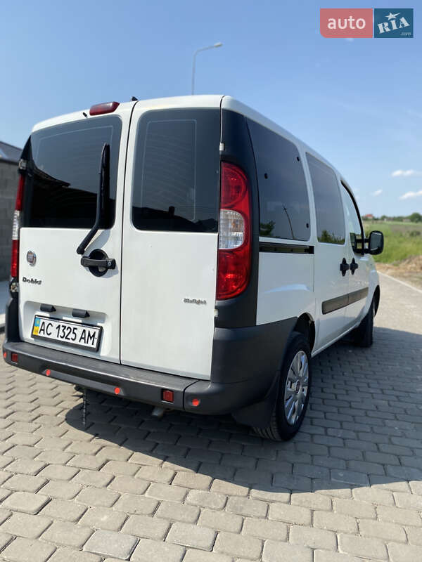 Минивэн Fiat Doblo 2008 в Луцке