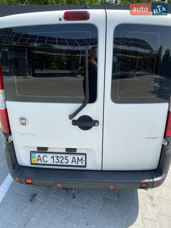 Минивэн Fiat Doblo 2008 в Луцке