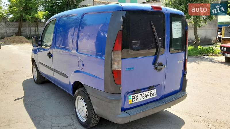 Грузовой фургон Fiat Doblo 2004 в Гайсине