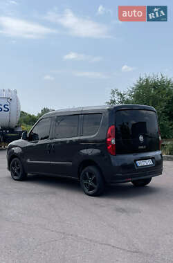 Минивэн Fiat Doblo 2010 в 