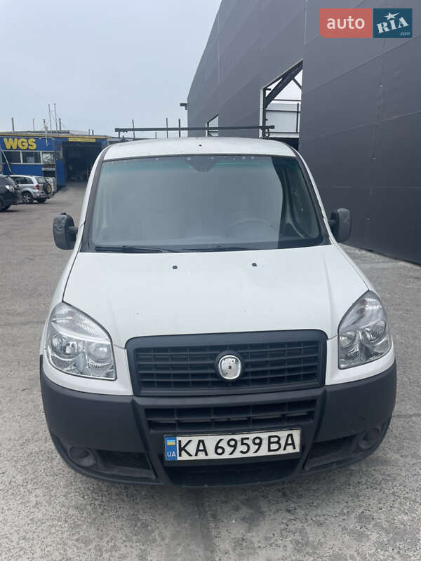 Fiat Doblo 2011