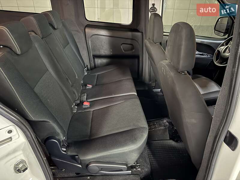 Мінівен Fiat Doblo 2016 в Умані
