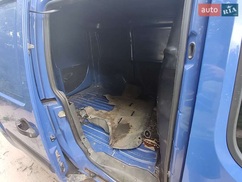 Грузовой фургон Fiat Doblo 2006 в Краснограде