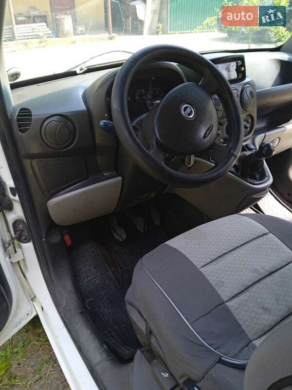 Минивэн Fiat Doblo 2006 в Ярмолинцах