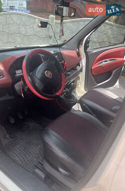 Минивэн Fiat Doblo 2010 в 