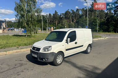 Вантажний фургон Fiat Doblo 2006 в Києві
