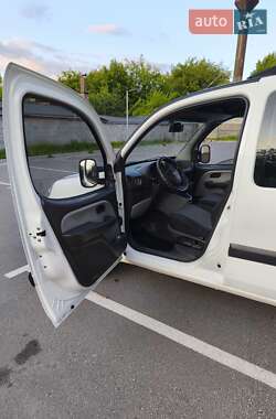 Минивэн Fiat Doblo 2006 в 