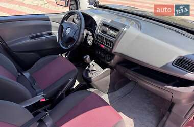 Минивэн Fiat Doblo 2010 в 
