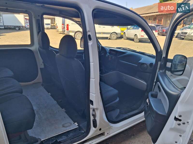 Минивэн Fiat Doblo 2009 в Черновцах