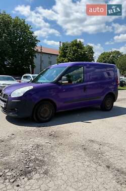 Вантажний фургон Fiat Doblo 2011 в 